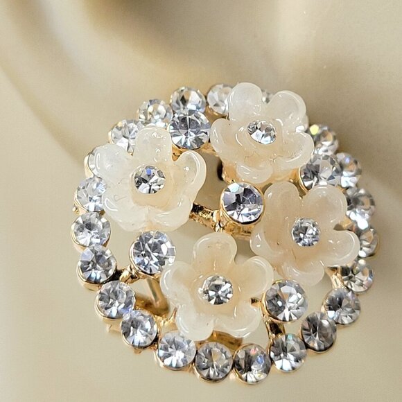 Flower Earrings Elegant Floral Motif Crystal Earrings - Picture 6 of 8